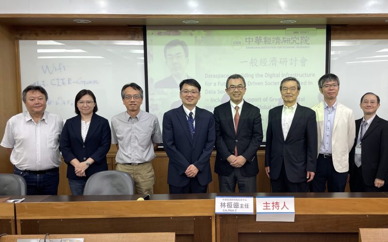 0C51125F-8CEE-4BB6-AB4B-7AC2D6D56B7E