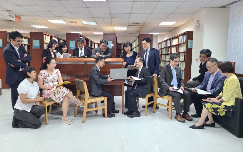 圖書館推薦-開心121021-602_web